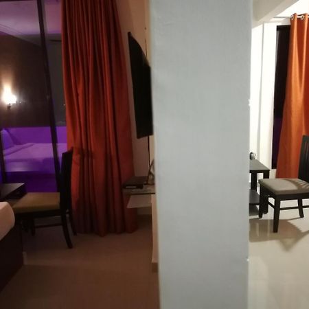 Elite Inn Лонавла Екстер'єр фото