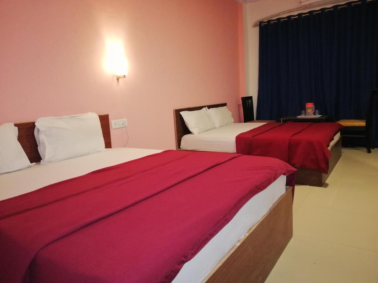 Elite Inn Лонавла Екстер'єр фото